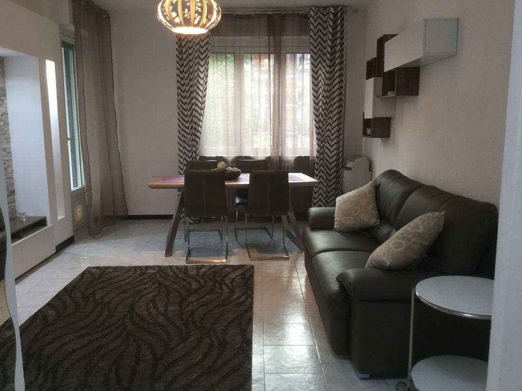 Cosy Corner Apartment Милано Екстериор снимка