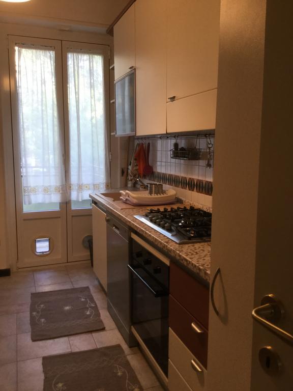 Cosy Corner Apartment Милано Екстериор снимка