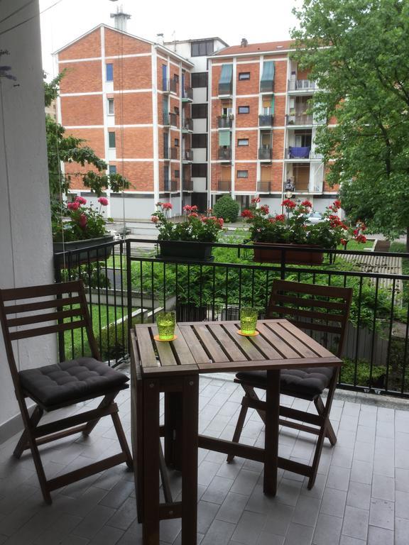 Cosy Corner Apartment Милано Екстериор снимка