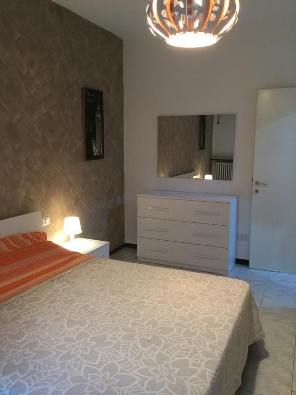 Cosy Corner Apartment Милано Екстериор снимка